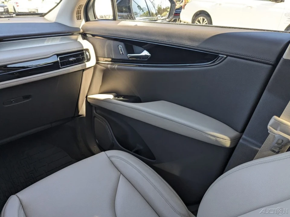 2023 Lincoln Nautilus - Image 19 of 21