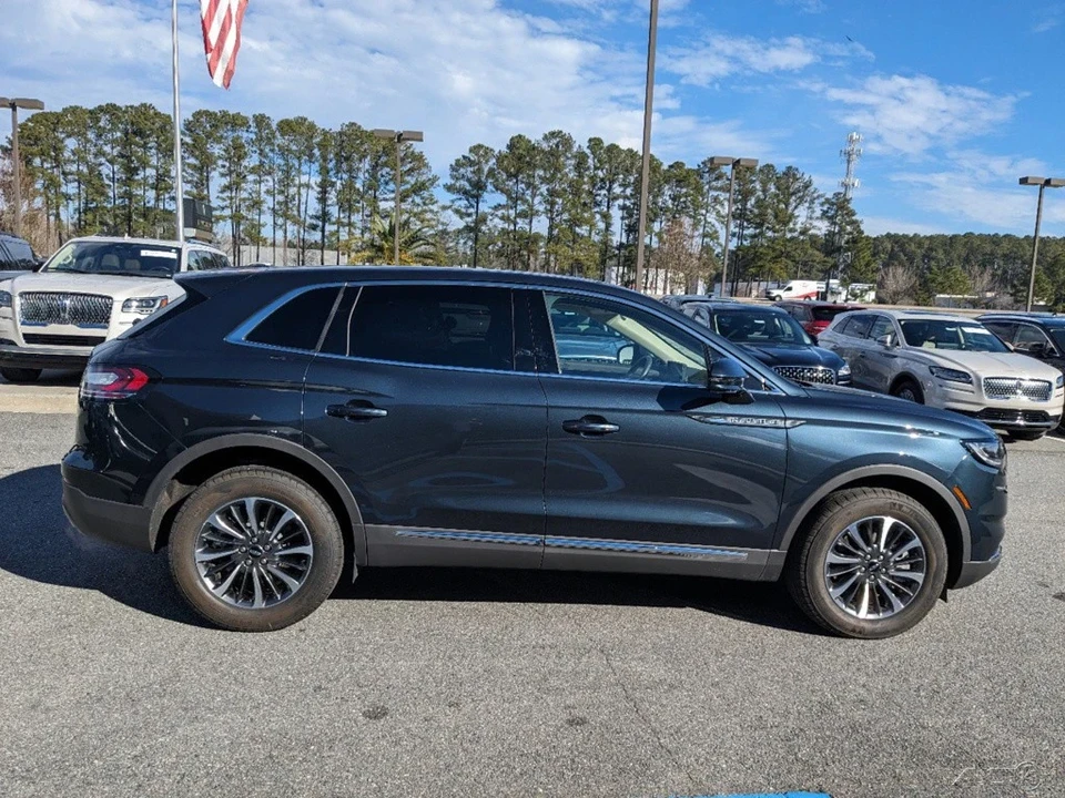 2023 Lincoln Nautilus - Image 3 of 21