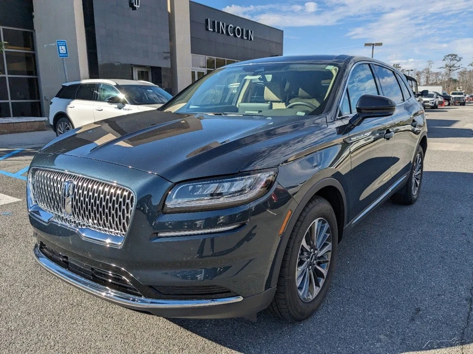 2023 Lincoln Nautilus - Image 8 of 21