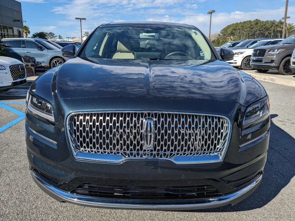 2023 Lincoln Nautilus - Image 9 of 21