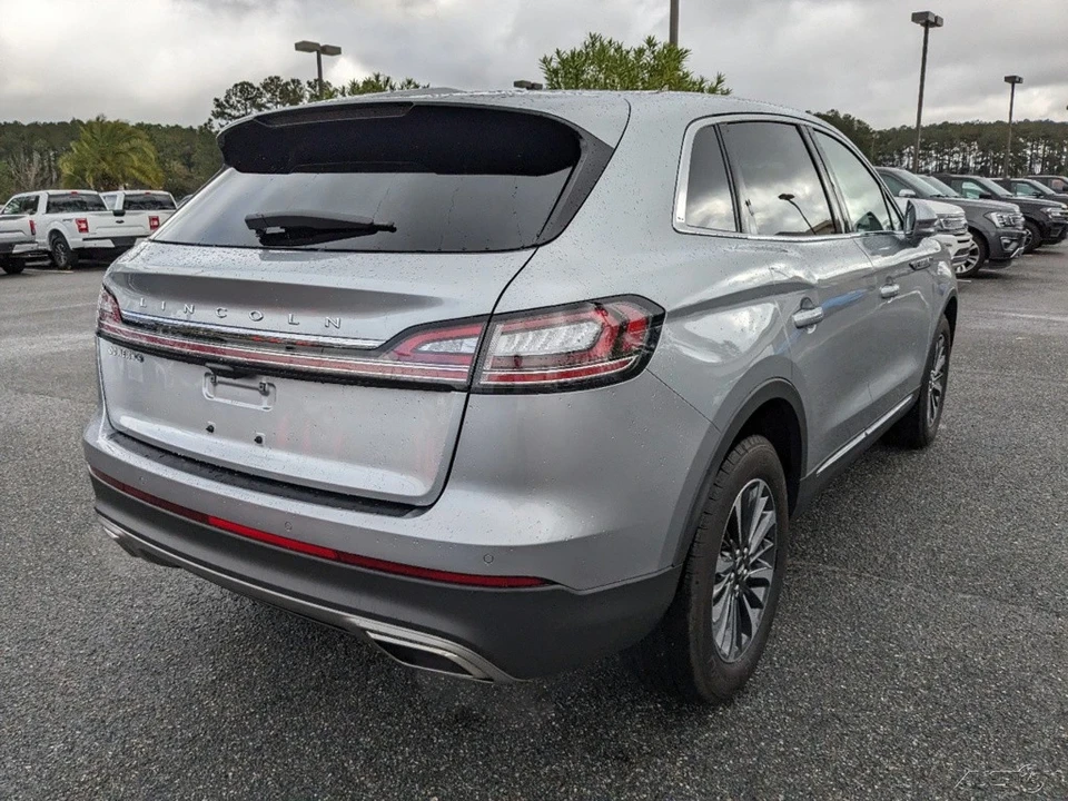 2023 Lincoln Nautilus - Image 4 of 21