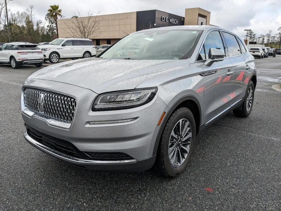 2023 Lincoln Nautilus - Image 8 of 21