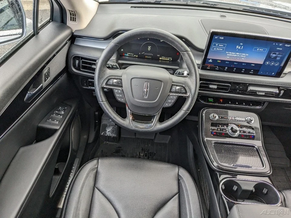 2023 Lincoln Nautilus - Image 18 of 21