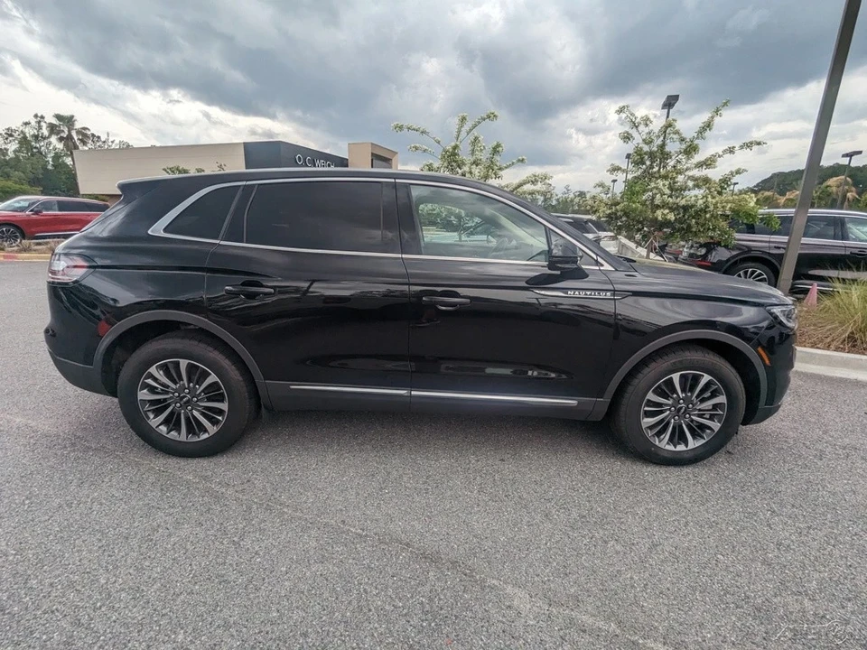 2023 Lincoln Nautilus - Image 3 of 21