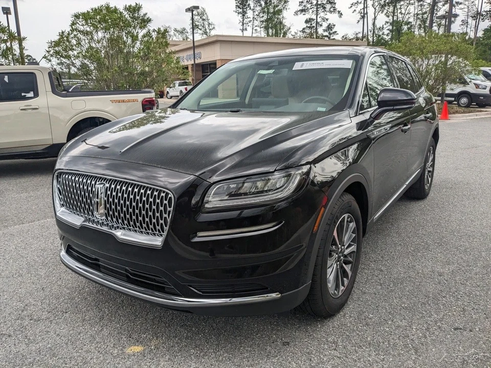 2023 Lincoln Nautilus - Image 8 of 21