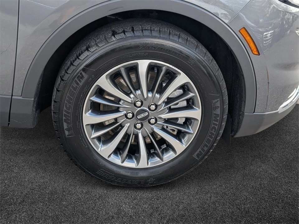 2023 Lincoln Nautilus - Image 8 of 12