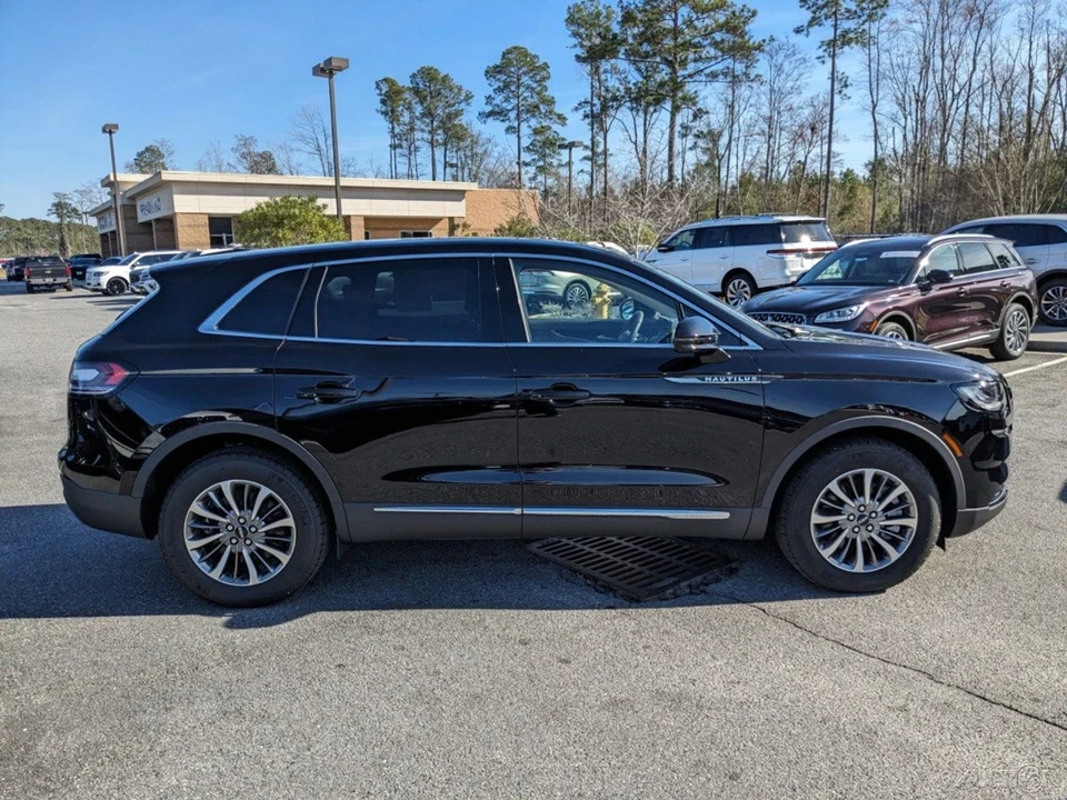 2023 Lincoln Nautilus - Image 3 of 21