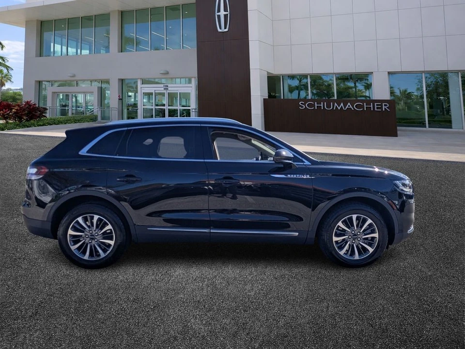 2023 Lincoln Nautilus - Image 8 of 12