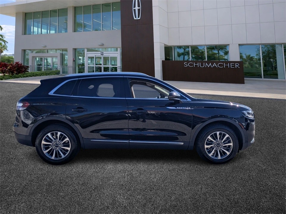 2023 Lincoln Nautilus - Image 8 of 21