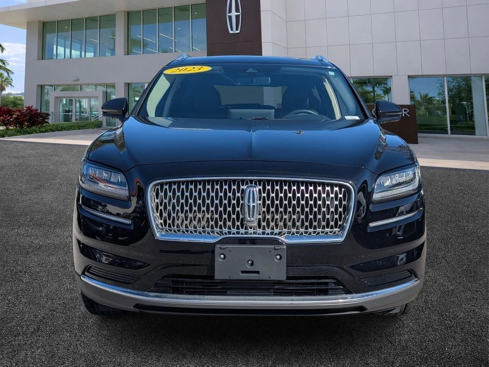 2023 Lincoln Nautilus - Image 2 of 12