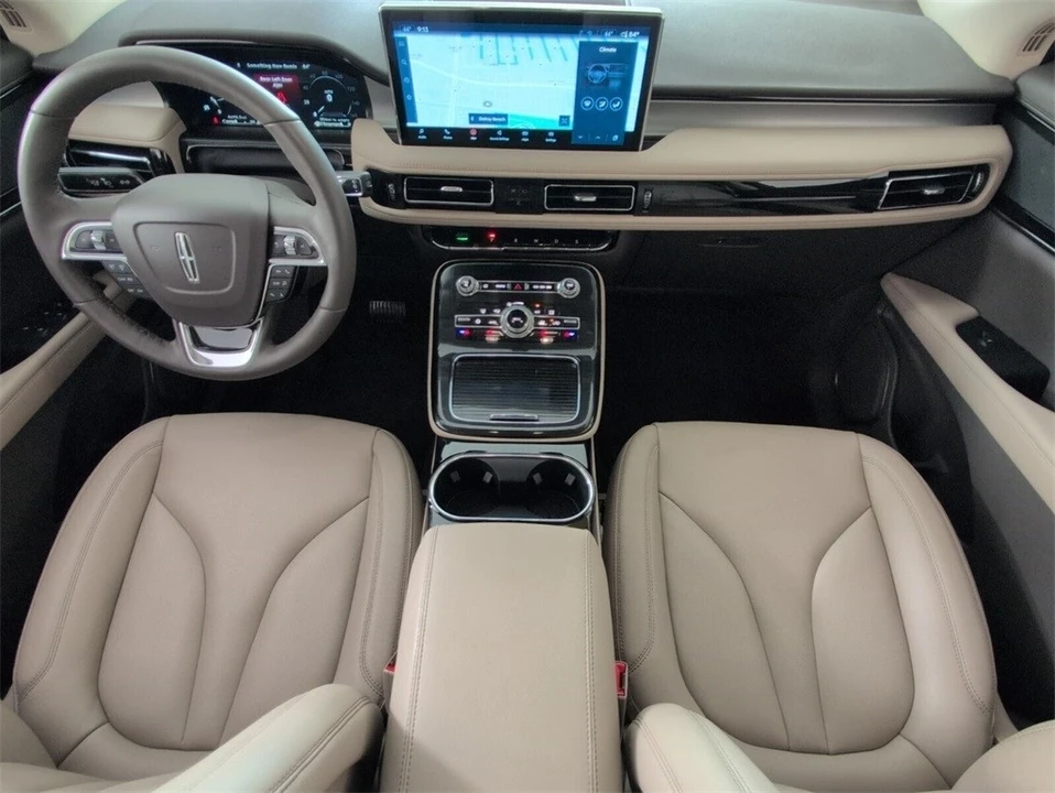 2023 Lincoln Nautilus - Image 10 of 12