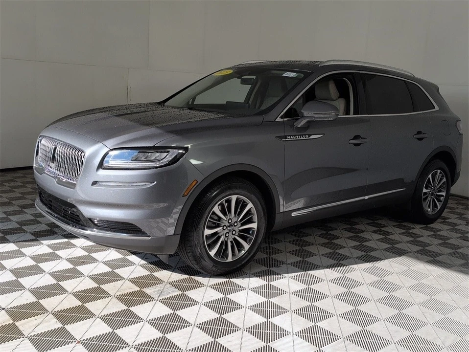 2023 Lincoln Nautilus - Image 4 of 12