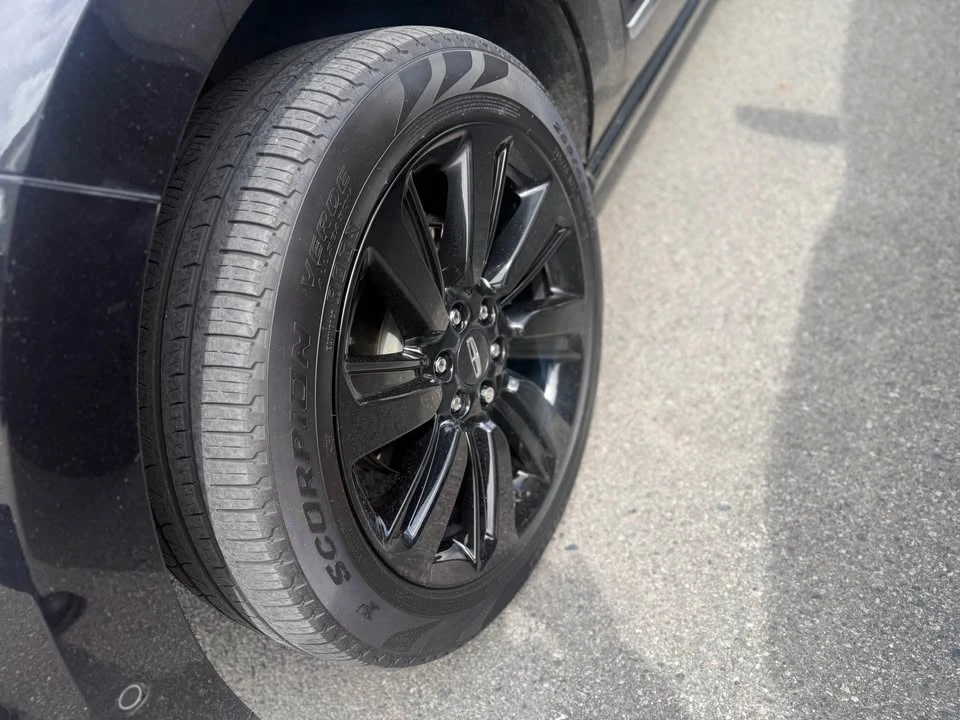 2023 Lincoln Navigator 4th Gen - Image 4 of 12