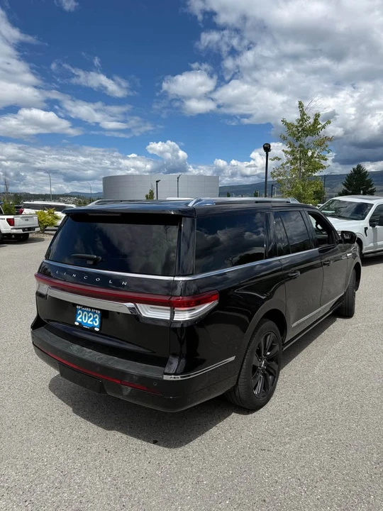 2023 Lincoln Navigator 4th Gen - Image 3 of 7