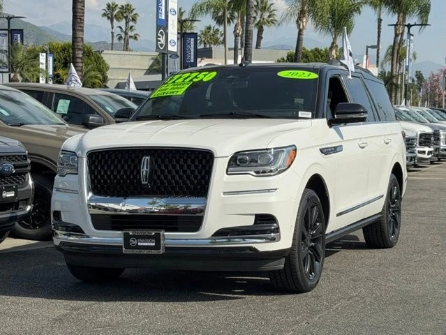 2023 Lincoln Navigator 4th Gen - Image 4 of 12