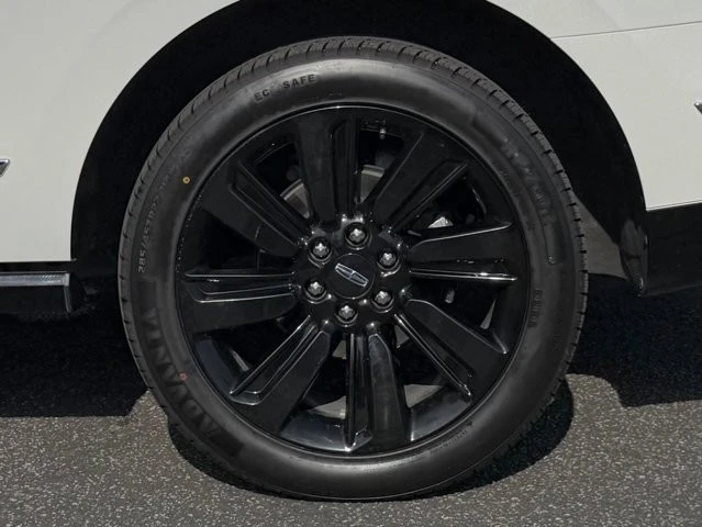 2023 Lincoln Navigator 4th Gen - Image 12 of 12