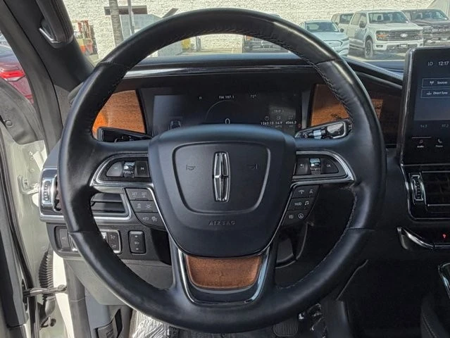 2023 Lincoln Navigator 4th Gen - Image 20 of 21