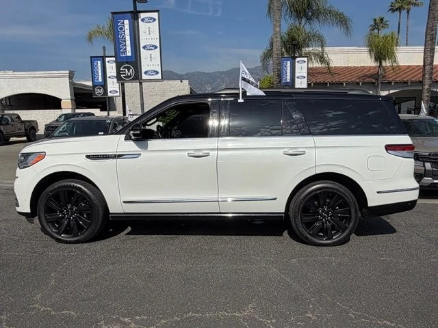2023 Lincoln Navigator 4th Gen - Image 5 of 12