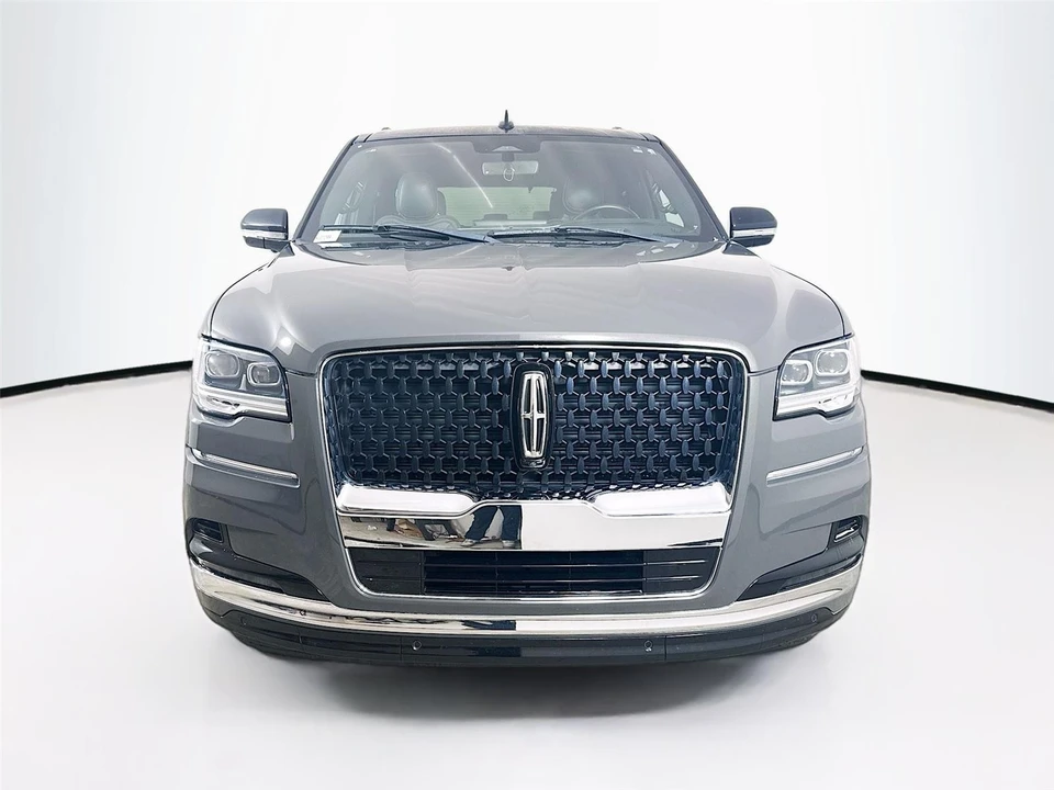 2023 Lincoln Navigator 4th Gen - Image 5 of 15