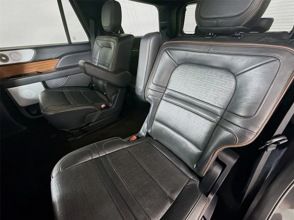 2023 Lincoln Navigator 4th Gen - Image 3 of 15