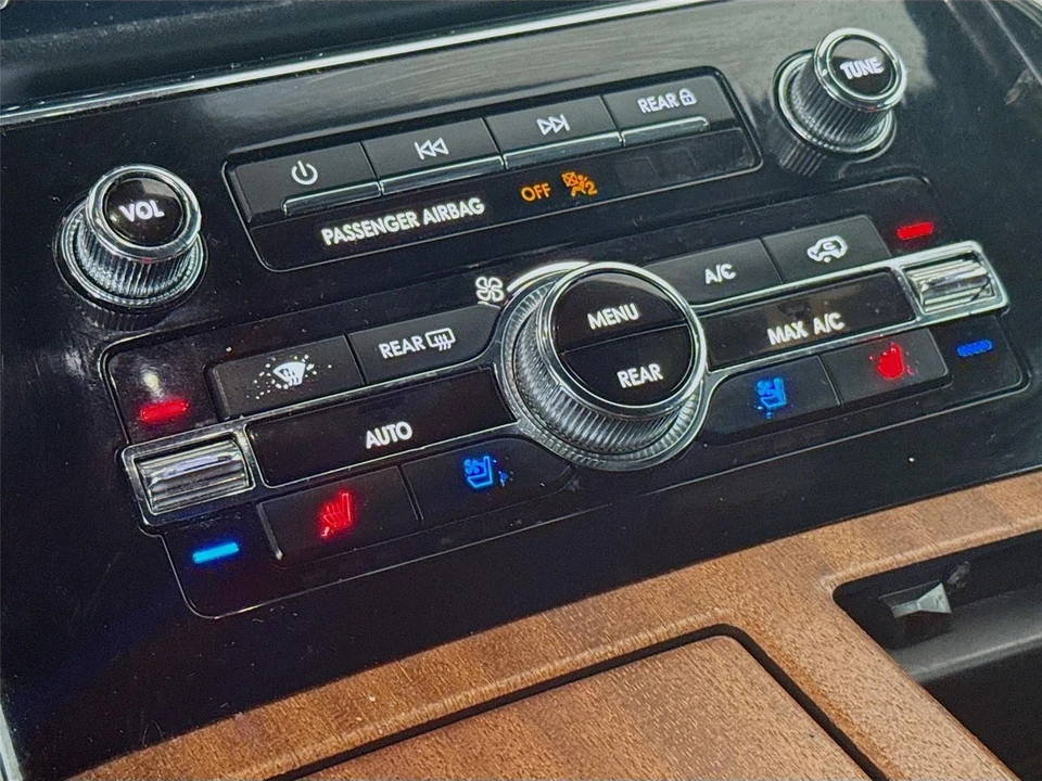 2023 Lincoln Navigator 4th Gen - Image 22 of 31