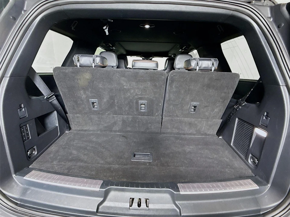 2023 Lincoln Navigator 4th Gen - Image 30 of 31