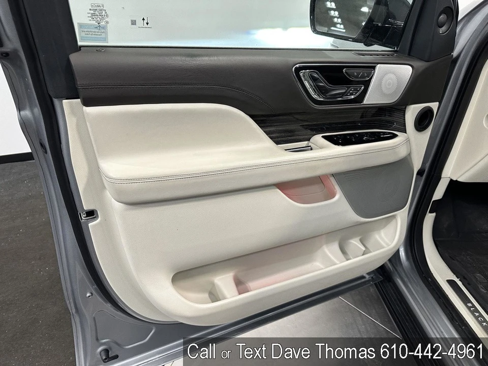 2023 Lincoln Navigator 4th Gen - Image 9 of 21