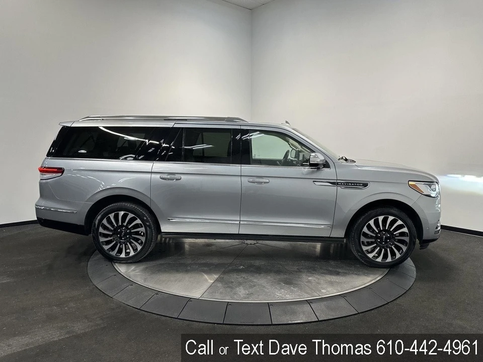2023 Lincoln Navigator 4th Gen - Image 8 of 21
