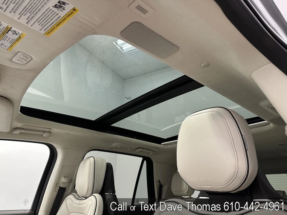2023 Lincoln Navigator 4th Gen - Image 16 of 21