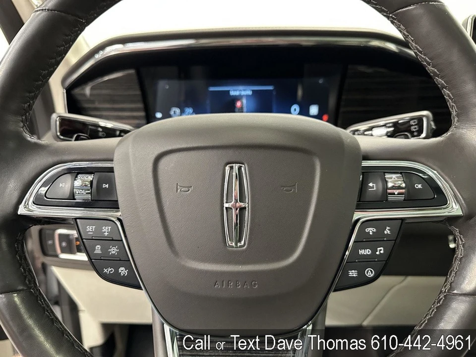 2023 Lincoln Navigator 4th Gen - Image 19 of 21
