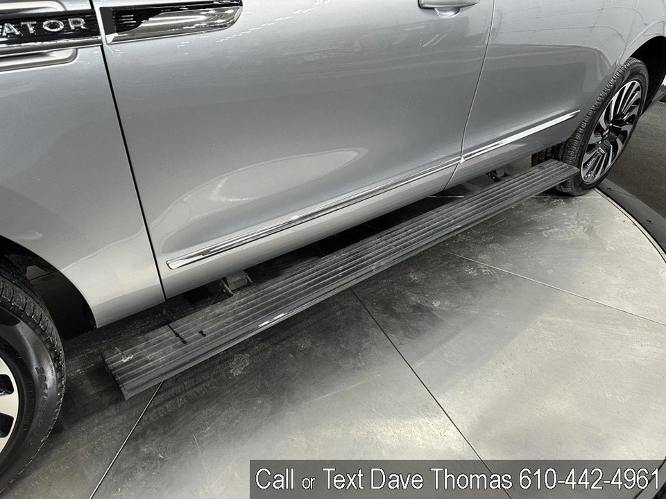2023 Lincoln Navigator 4th Gen - Image 14 of 21