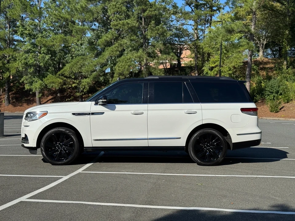 2023 Lincoln Navigator 4th Gen - Image 6 of 21