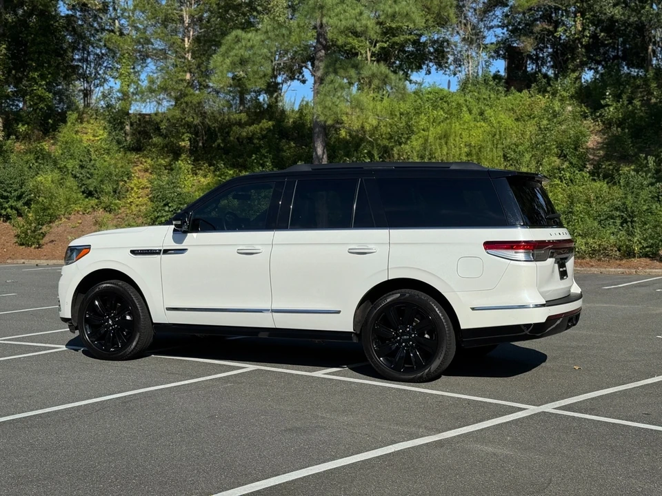 2023 Lincoln Navigator 4th Gen - Image 7 of 21