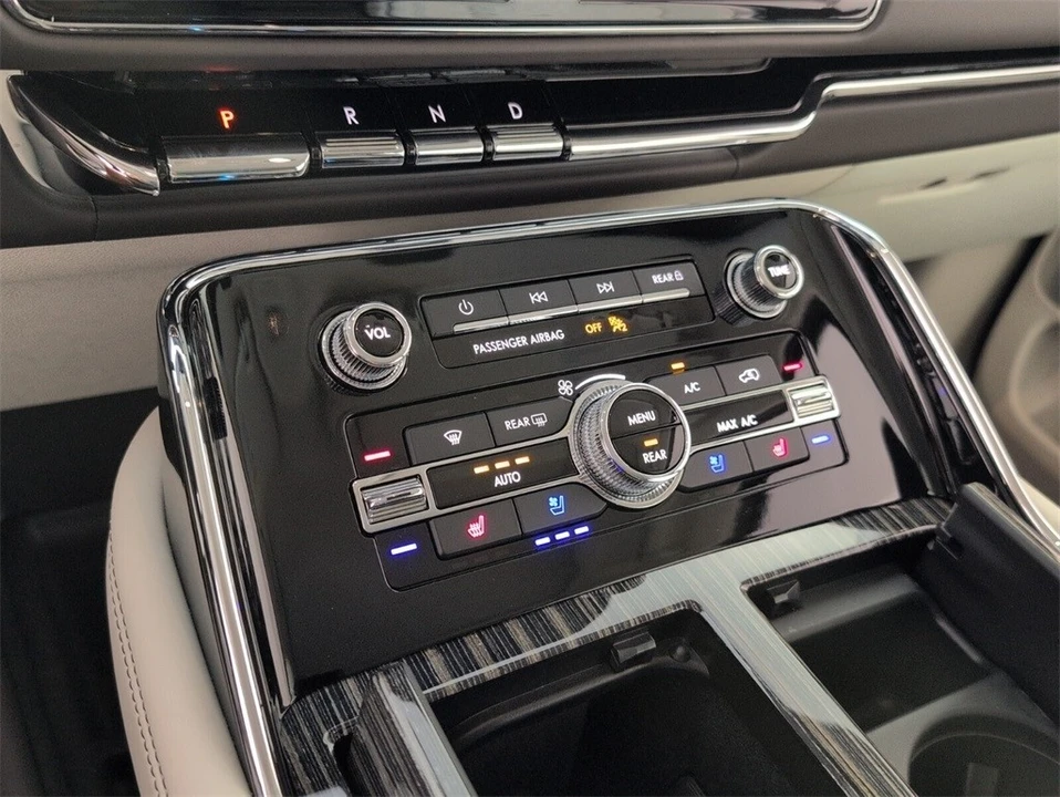 2023 Lincoln Navigator 4th Gen - Image 21 of 21