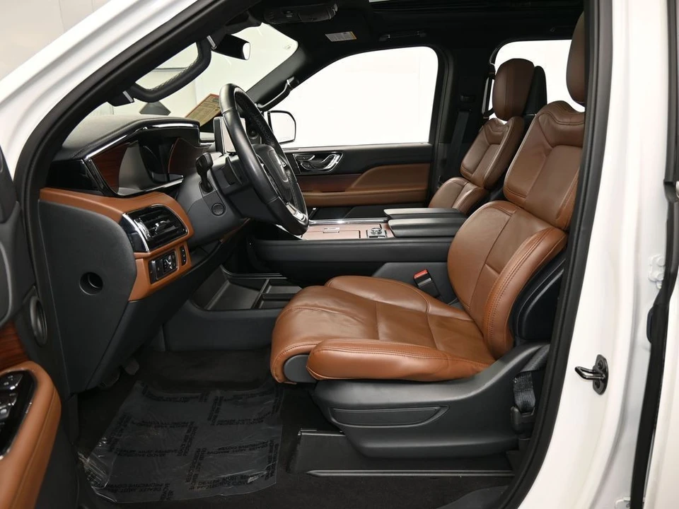 2023 Lincoln Navigator 4th Gen - Image 12 of 12