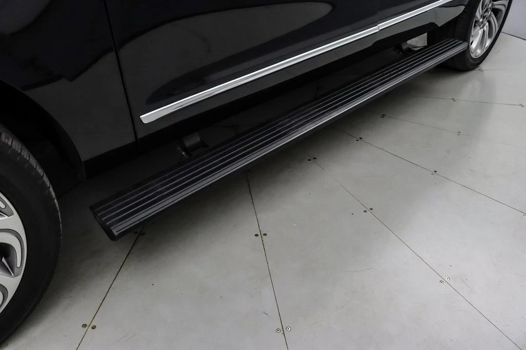 2023 Lincoln Navigator 4th Gen - Image 12 of 21