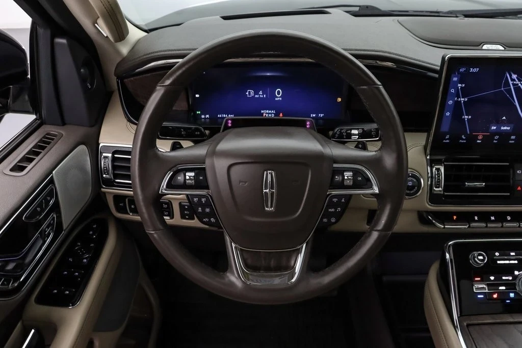 2023 Lincoln Navigator 4th Gen - Image 15 of 21