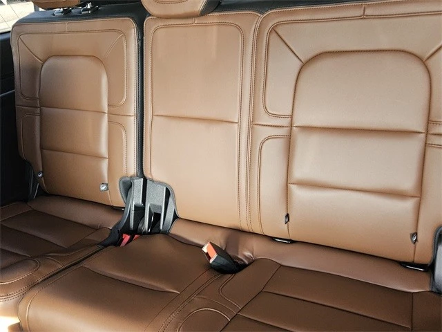 2023 Lincoln Navigator 4th Gen - Image 11 of 21