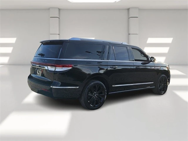 2023 Lincoln Navigator 4th Gen - Image 5 of 21