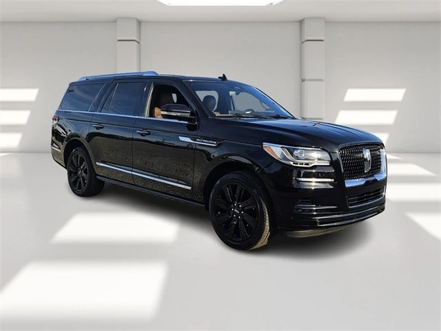 2023 Lincoln Navigator 4th Gen - Image 7 of 21
