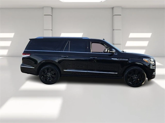 2023 Lincoln Navigator 4th Gen - Image 6 of 21