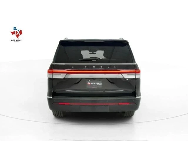 2023 Lincoln Navigator 4th Gen - Image 10 of 12