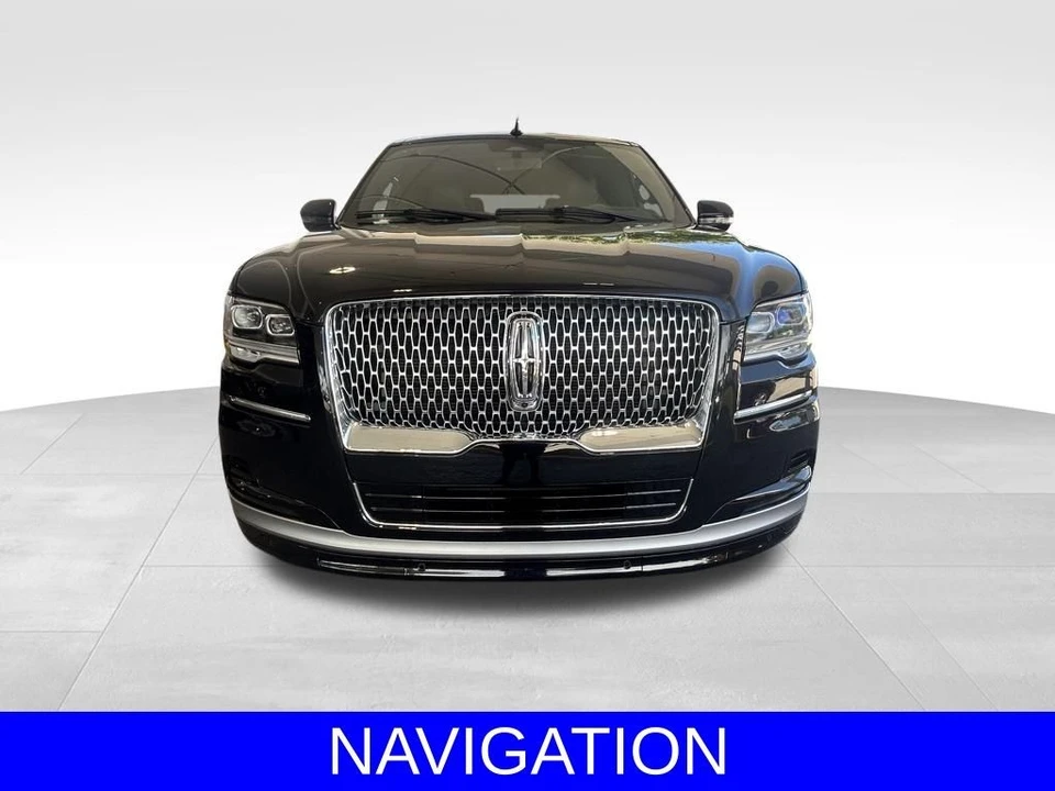 2023 Lincoln Navigator 4th Gen - Image 9 of 12