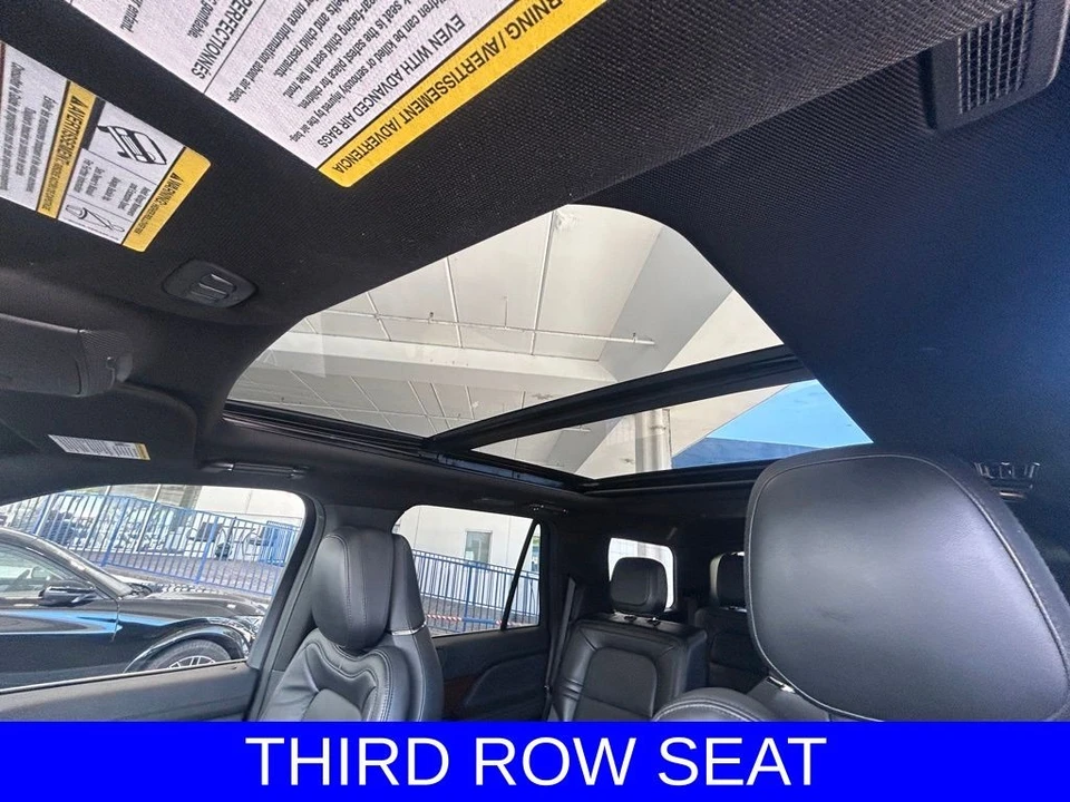 2023 Lincoln Navigator 4th Gen - Image 11 of 12