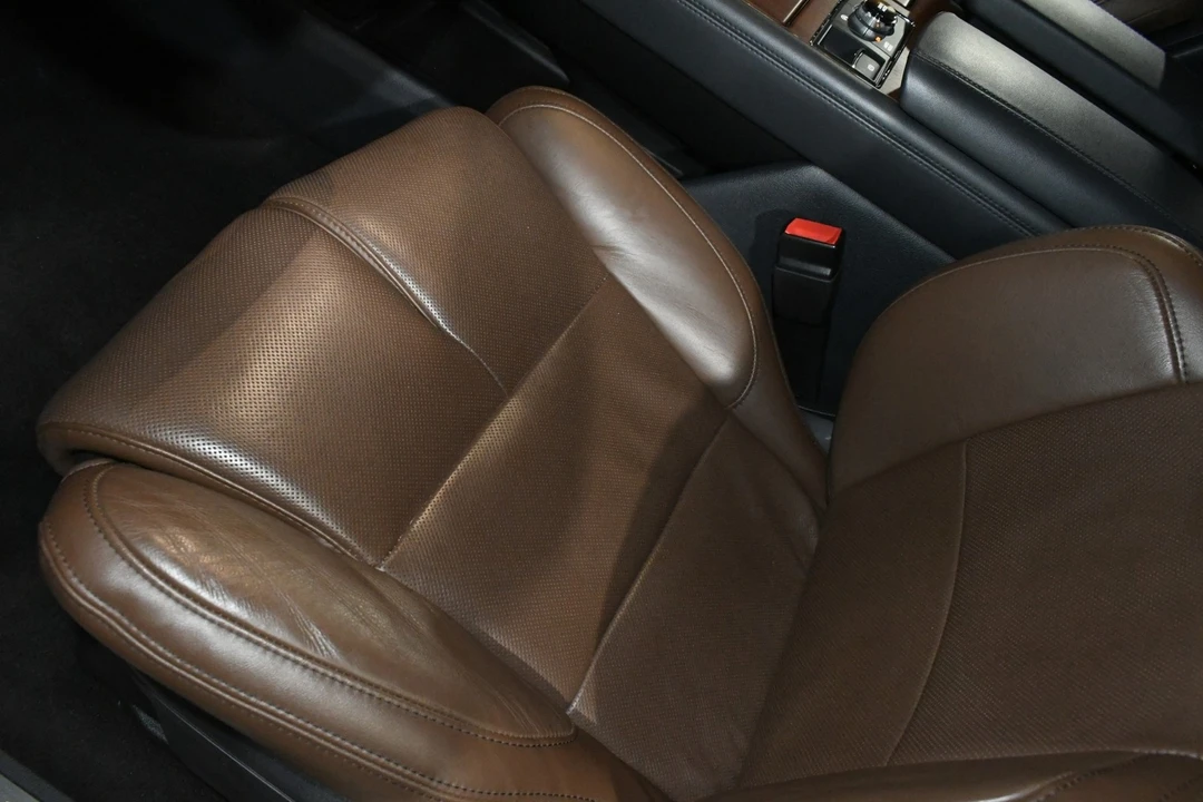 2023 Lincoln Navigator 4th Gen - Image 11 of 12