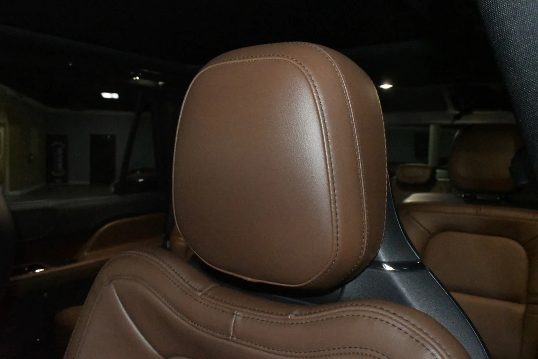 2023 Lincoln Navigator 4th Gen - Image 9 of 12
