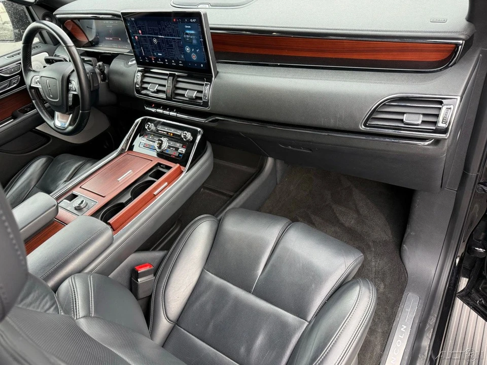 2023 Lincoln Navigator 4th Gen - Image 20 of 21