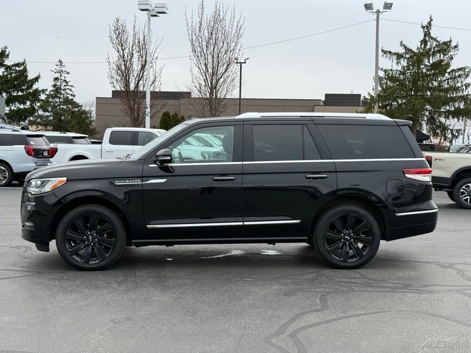 2023 Lincoln Navigator 4th Gen - Image 6 of 12