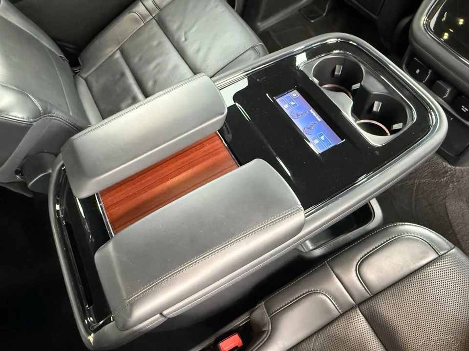 2023 Lincoln Navigator 4th Gen - Image 17 of 21