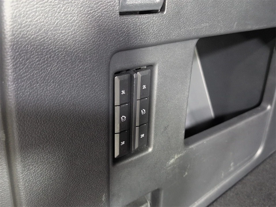 2023 Lincoln Navigator 4th Gen - Image 12 of 12